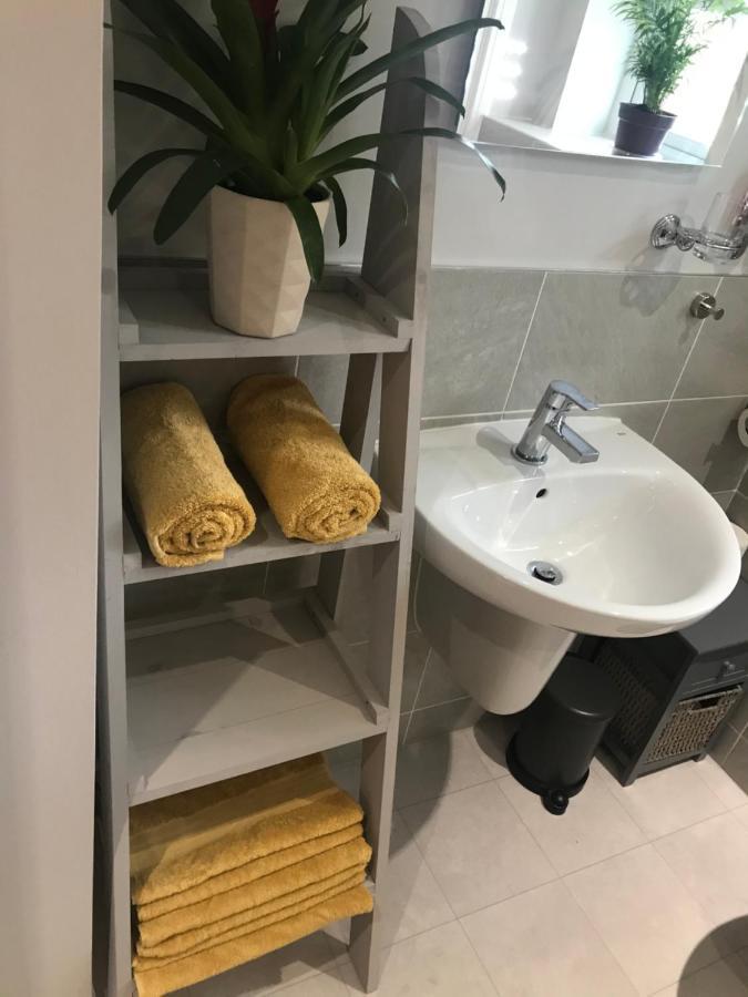 Swan View Appartement Bradford  Buitenkant foto